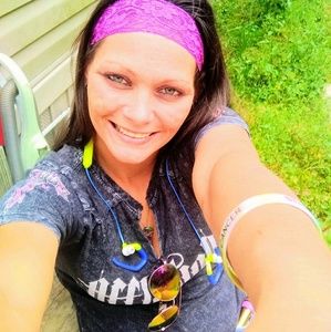 Meet your Posher, Candice